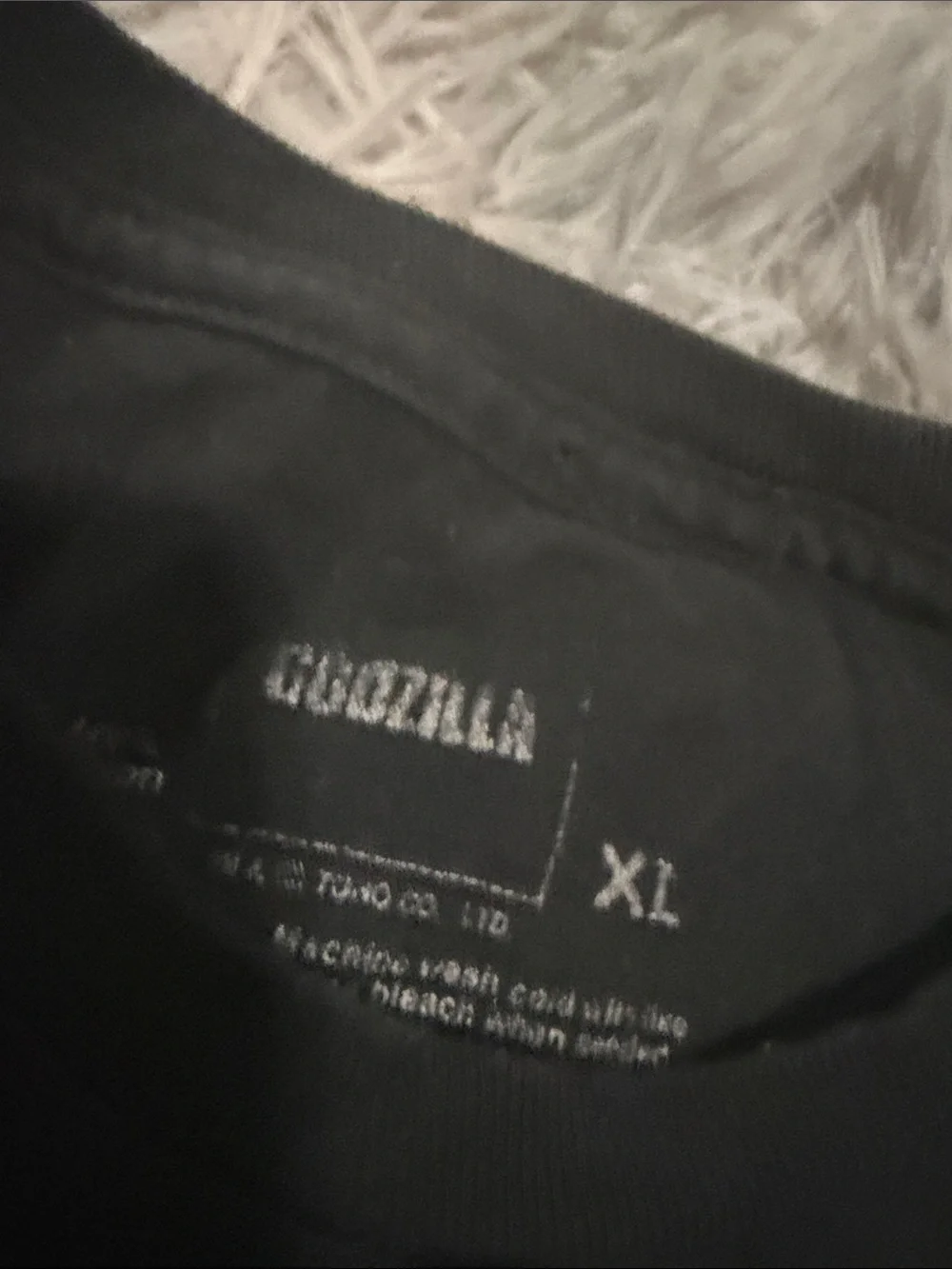 Godzilla shirt XL - Picture 3 of 4
